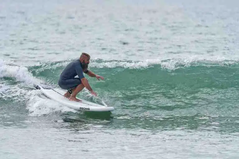 Quel âge pour apprendre le surf ?