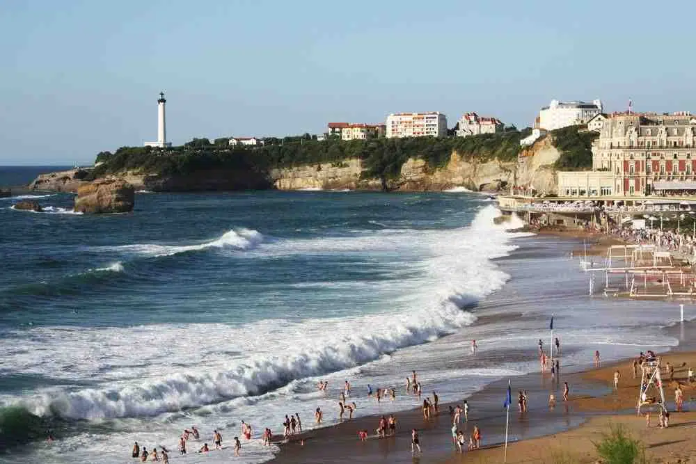 Où faire du surf à Biarritz ?