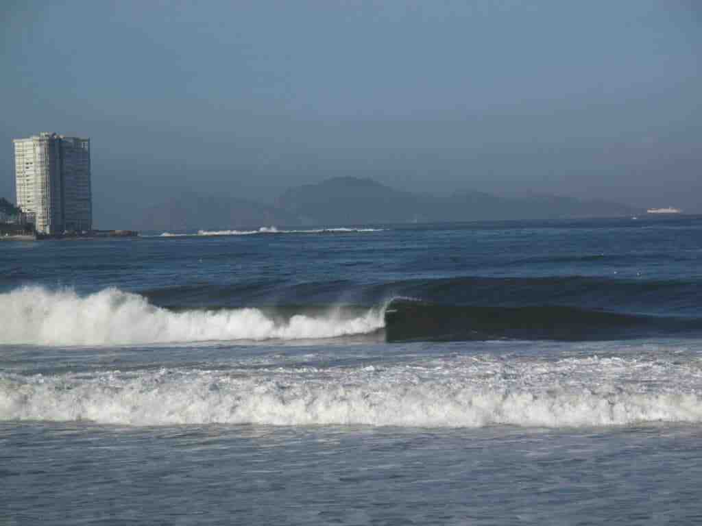 Ou surf à marée haute Pays Basque ?